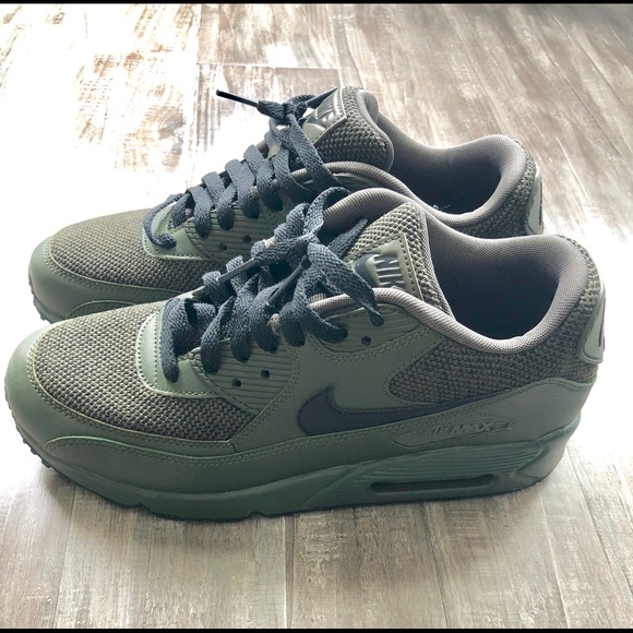 air max 90 olive black